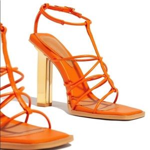 *NEW Miss Lola Orange Square Toe Heels! Size-8.5